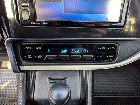 Used 2018 Toyota Corolla iM image 22