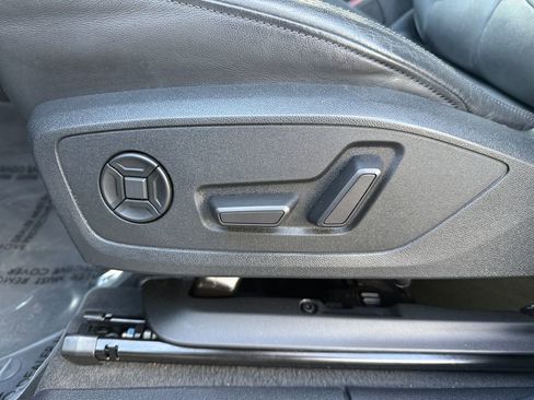 Used 2022 Audi Q3 2.0T Premium w/ Convenience Package image 10