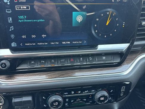 Certified 2023 Chevrolet Silverado 1500 RST w/ Convenience Package II AWD/4WD image 17