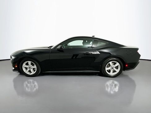 Used 2024 Ford Mustang Coupe RWD image 8