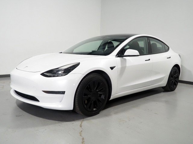 Used 2023 Tesla Model 3 RWD image 11
