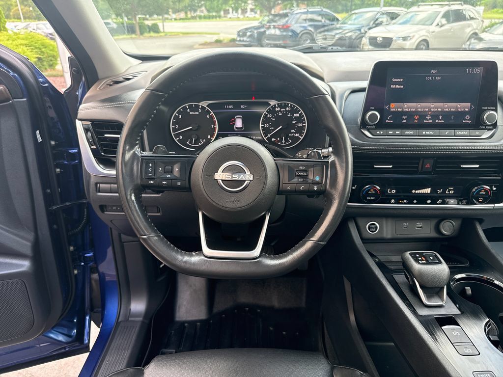 Used 2022 Nissan Rogue SV w/ SV Premium Package FWD image 27