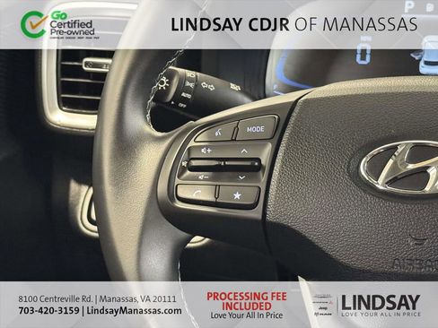 Used 2024 Hyundai Venue SEL image 30