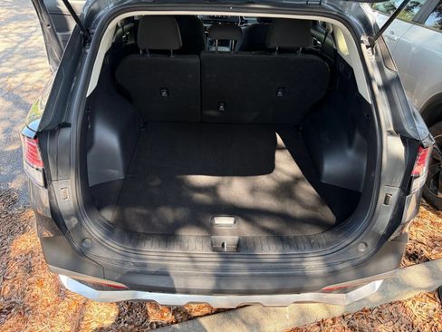 Used 2025 Kia Sportage LX FWD image 29