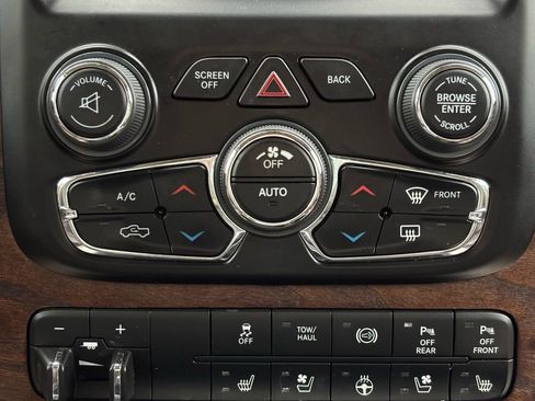 Used 2016 RAM 3500 Laramie Longhorn image 40