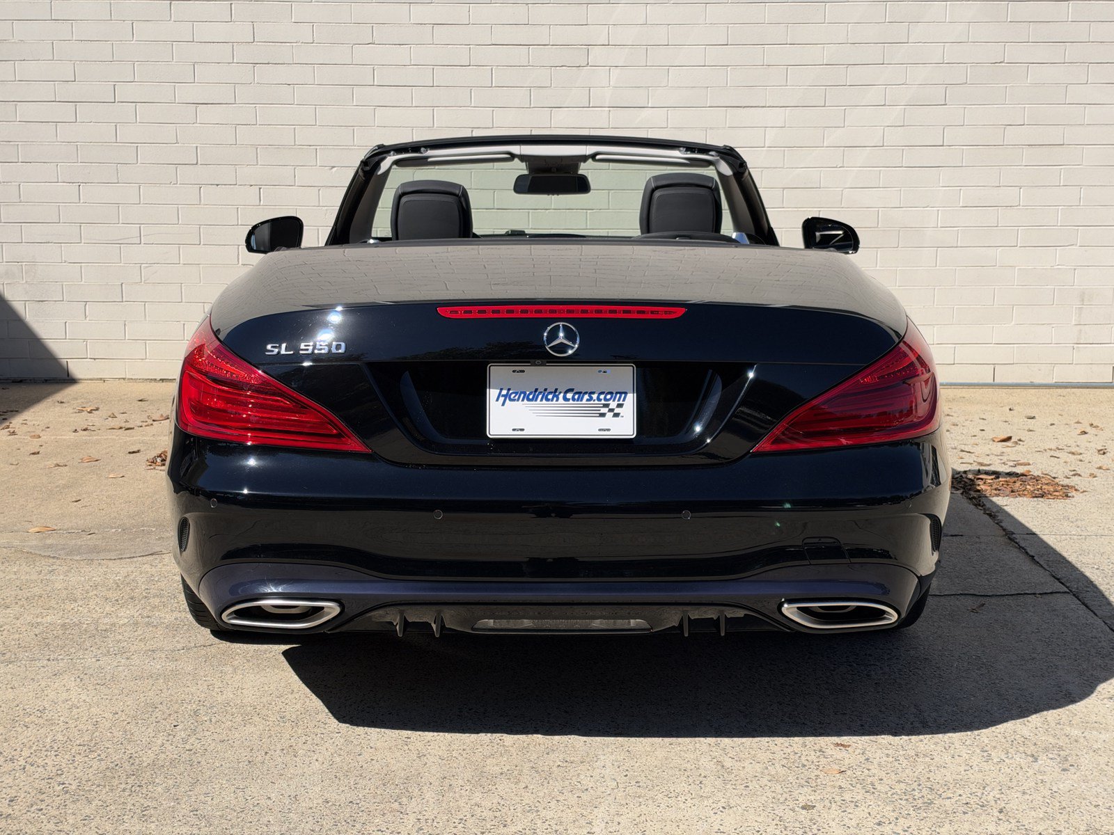 Used 2017 Mercedes-Benz SL 550 image 4