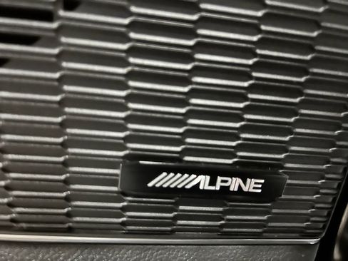 Used 2023 Jeep Grand Cherokee Overland w/ Advanced Protech Group III image 20