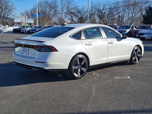 Used 2024 Honda Accord Sport image 6