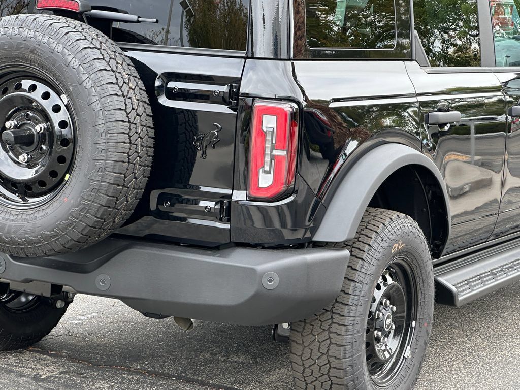 New 2026 Ford Bronco Outer Banks AWD/4WD image 8
