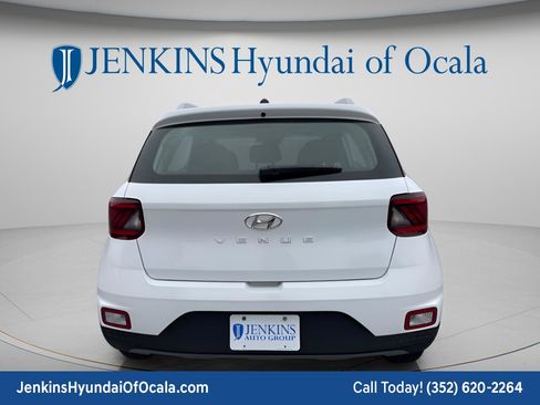 New 2026 Hyundai Venue SEL FWD image 7