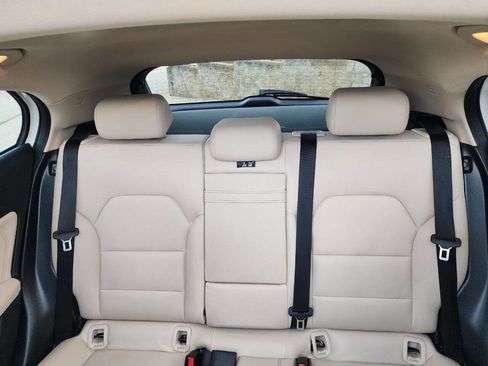 Used 2016 Mercedes-Benz GLA 250 image 24