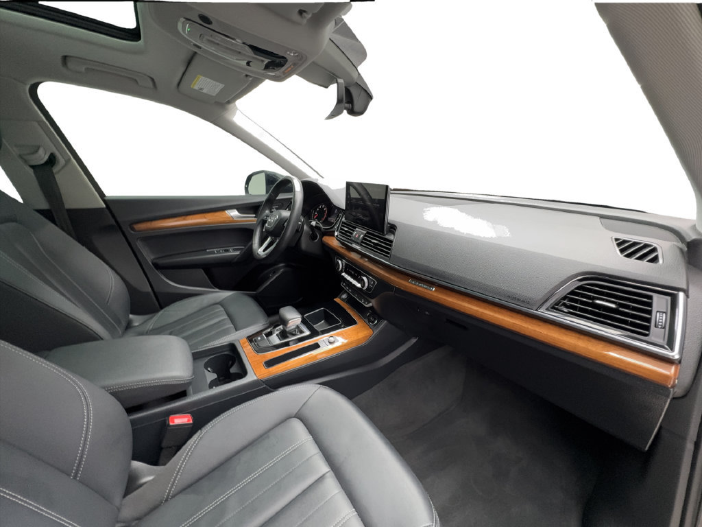 Used 2023 Audi Q5 2.0T Premium w/ Convenience Package AWD/4WD image 36