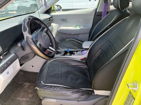 Used 2024 Hyundai Kona SEL FWD image 3