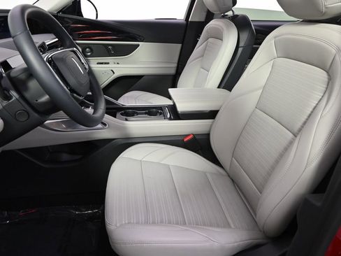 New 2026 Lincoln Nautilus Reserve image 13