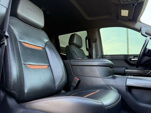 Used 2020 GMC Sierra 1500 AT4 w/ AT4 Premium Package AWD/4WD image 17