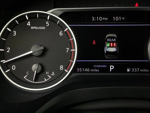 Used 2025 Nissan Rogue SV FWD image 38