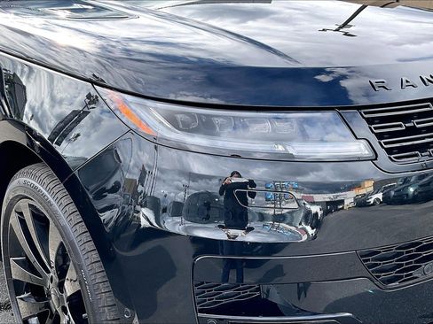 New 2026 Land Rover Range Rover Sport SE AWD/4WD image 17