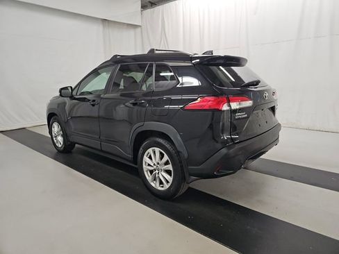Used 2022 Toyota Corolla Cross LE image 4