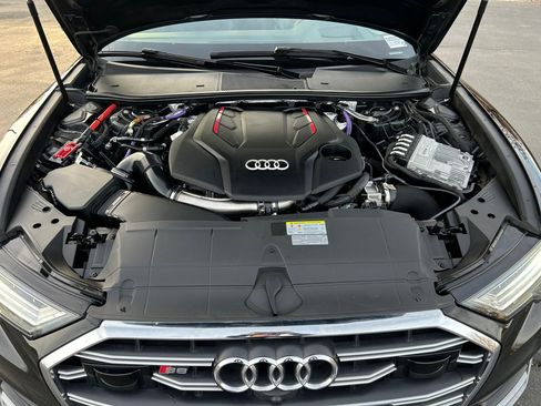 Used 2021 Audi S6 Prestige w/ Prestige Package image 30