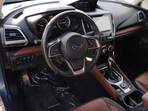 Used 2023 Subaru Forester Touring image 2