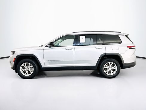 Used 2023 Jeep Grand Cherokee L Limited AWD/4WD image 4