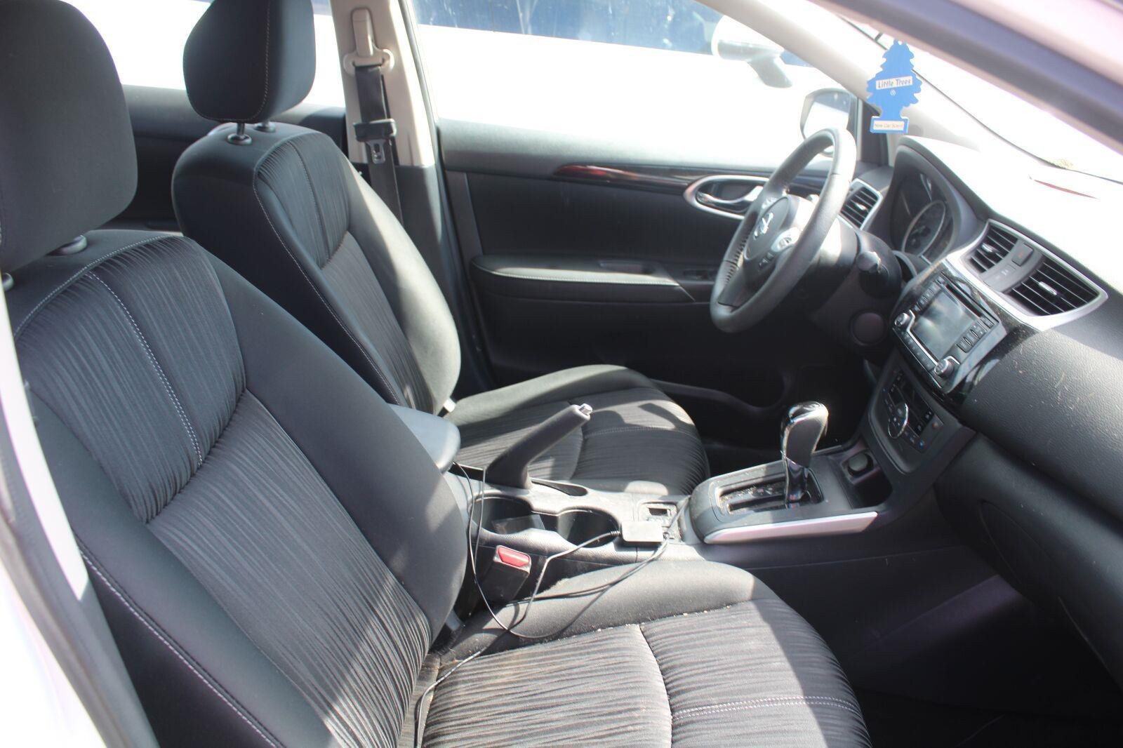 Used 2018 Nissan Sentra SV w/ All Weather Package FWD image 4