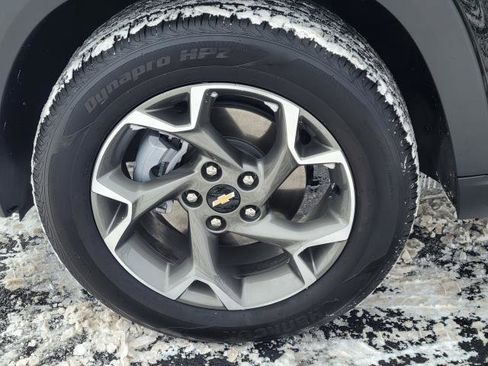 Used 2024 Chevrolet Trax LT w/ Driver Confidence Package image 5