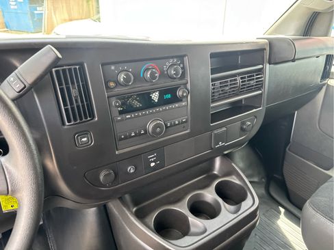 Used 2024 Chevrolet Express 2500 w/ Driver Convenience Package RWD image 23