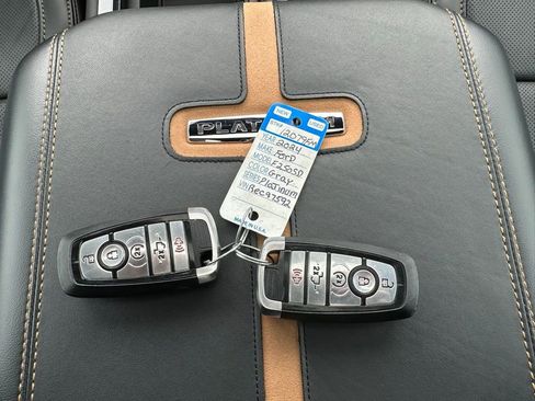 Used 2024 Ford F250 Platinum w/ Tremor Off-Road Package image 13