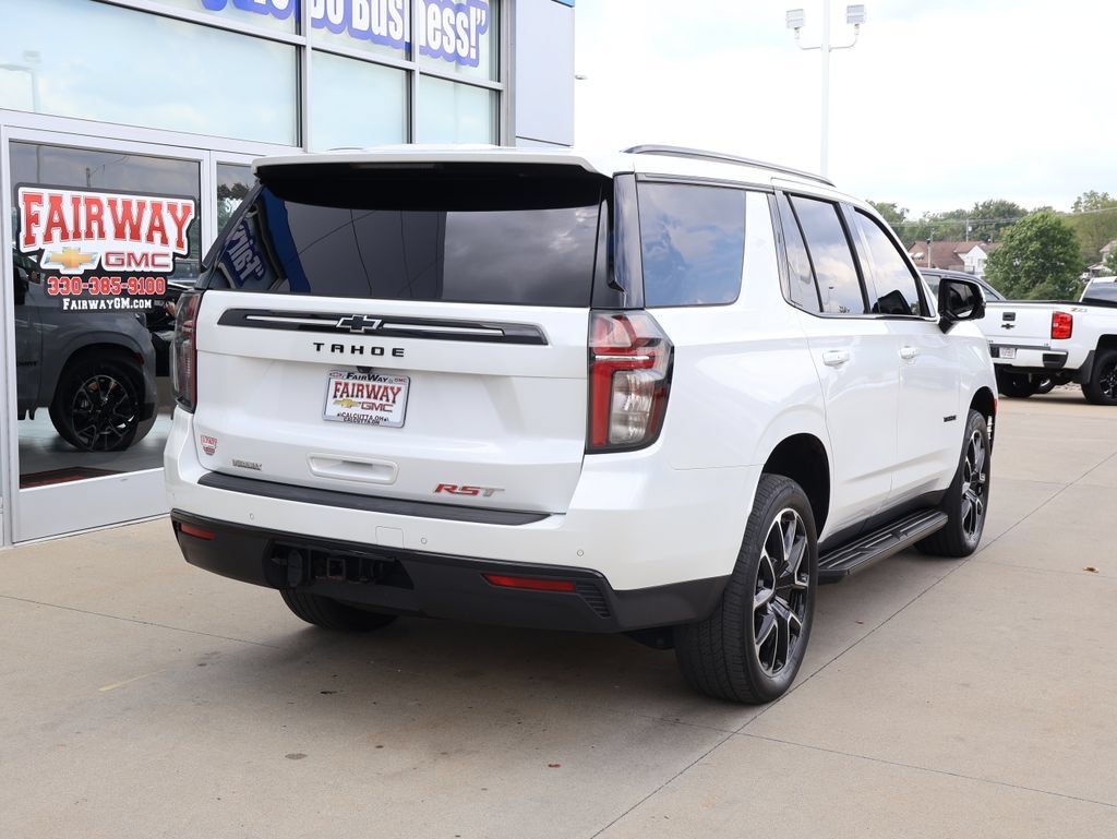 Used 2024 Chevrolet Tahoe RST w/ Luxury Package AWD/4WD image 3