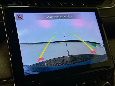 Used 2022 Jeep Grand Cherokee Overland w/ Luxury Tech Group IV image 23