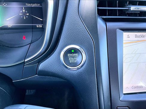 Used 2020 Ford Fusion Titanium AWD/4WD image 21