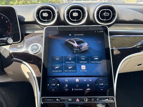 Certified 2025 Mercedes-Benz C 300 4MATIC Sedan image 39