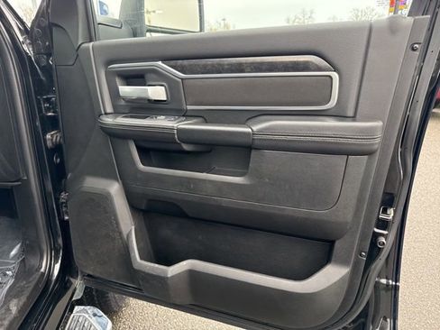 Used 2024 RAM 2500 Big Horn image 11