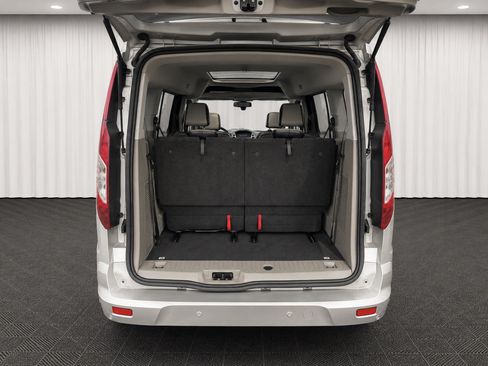 Used 2016 Ford Transit Connect Titanium FWD image 5