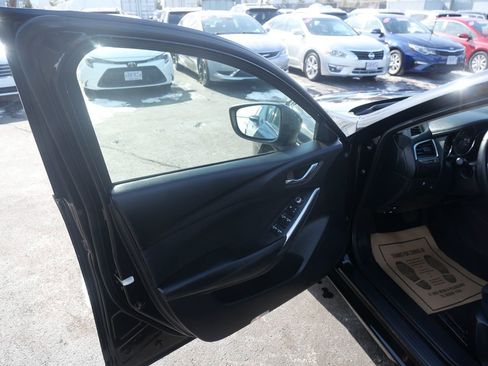 Used 2017 MAZDA MAZDA6 Sport image 12