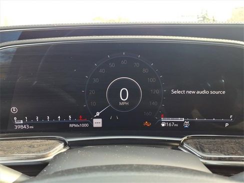 Used 2023 Cadillac Escalade ESV Premium Luxury image 29