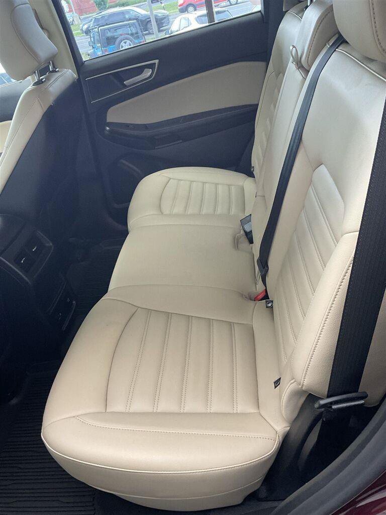Used 2022 Ford Edge SEL w/ Convenience Package AWD/4WD image 9