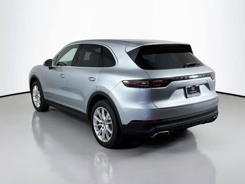 Used 2023 Porsche Cayenne AWD/4WD image 7