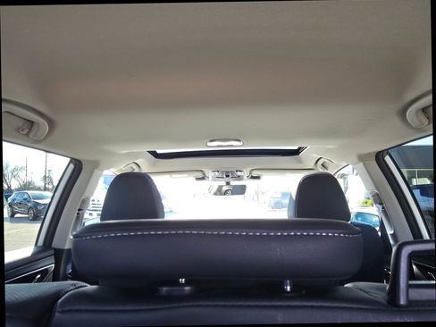 Used 2023 Subaru Outback Limited image 16