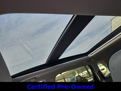 Used 2024 Nissan Rogue SL w/ SL Premium Package image 23