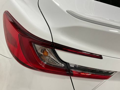 Used 2026 Toyota Camry SE FWD image 27
