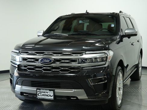 Used 2024 Ford Expedition Platinum AWD/4WD image 4