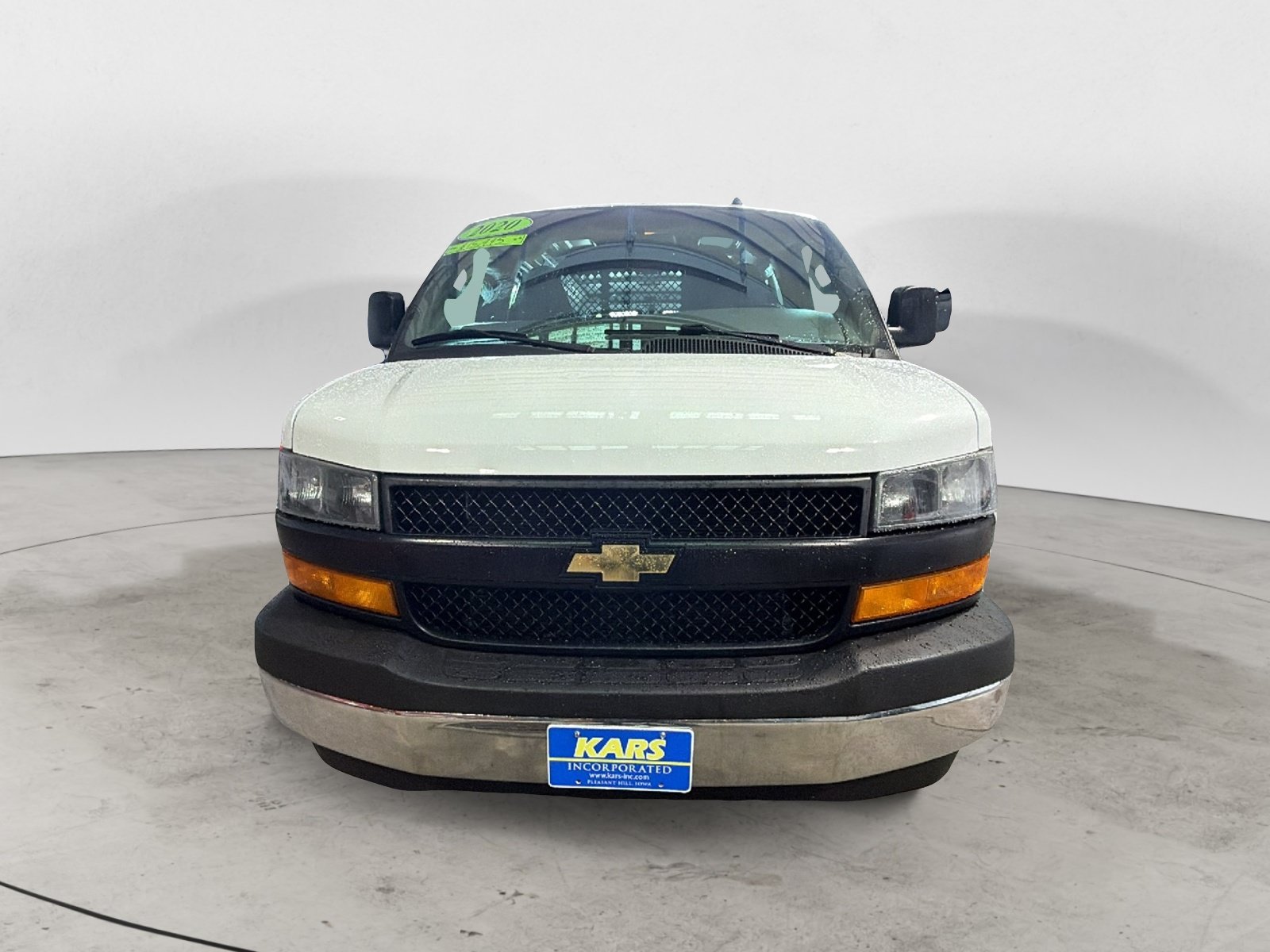 Used 2020 Chevrolet Express 2500 w/ Enhanced Convenience Package RWD image 2