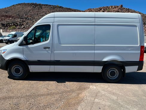 New 2026 Mercedes-Benz Sprinter 2500 image 2