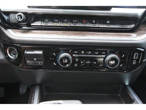 Used 2025 Chevrolet Silverado 1500 RST w/ Redline Edition RWD image 28