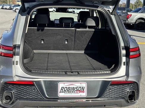 Used 2024 Genesis GV70 2.5T w/ Select Package image 13