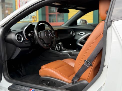 Used 2016 Chevrolet Camaro SS image 19