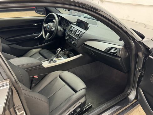 Used 2014 BMW M235i Coupe image 17