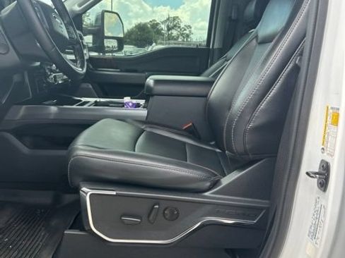 Used 2024 Ford F350 Lariat w/ Lariat Ultimate Package AWD/4WD image 5